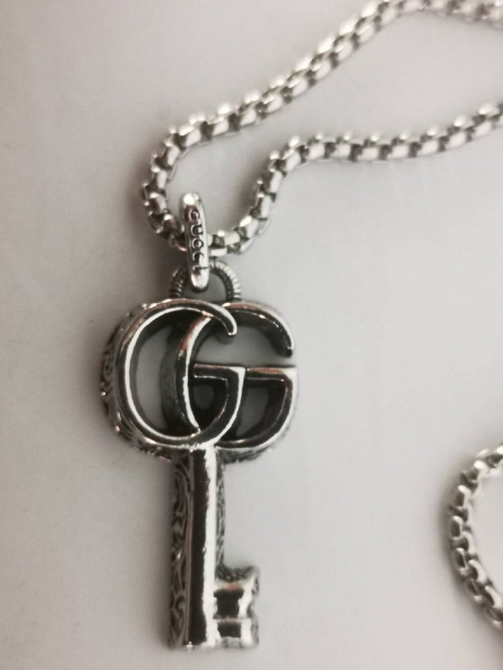 GUCCI Letter Key Necklace Vintage Couple Style Sweater Chain Jewelry
